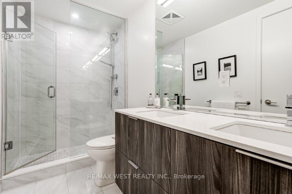 1006 - 15 Queens Quay E, Toronto, Ontario  M5E 0C5 - Photo 17 - C13215816