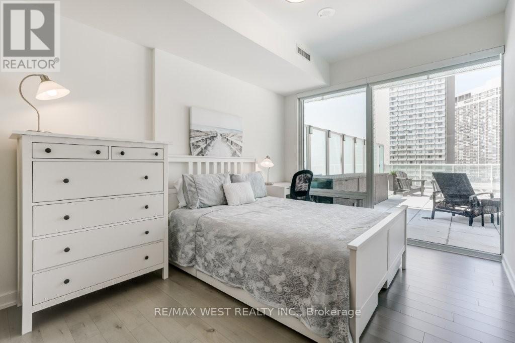 1006 - 15 Queens Quay E, Toronto, Ontario  M5E 0C5 - Photo 20 - C13215816