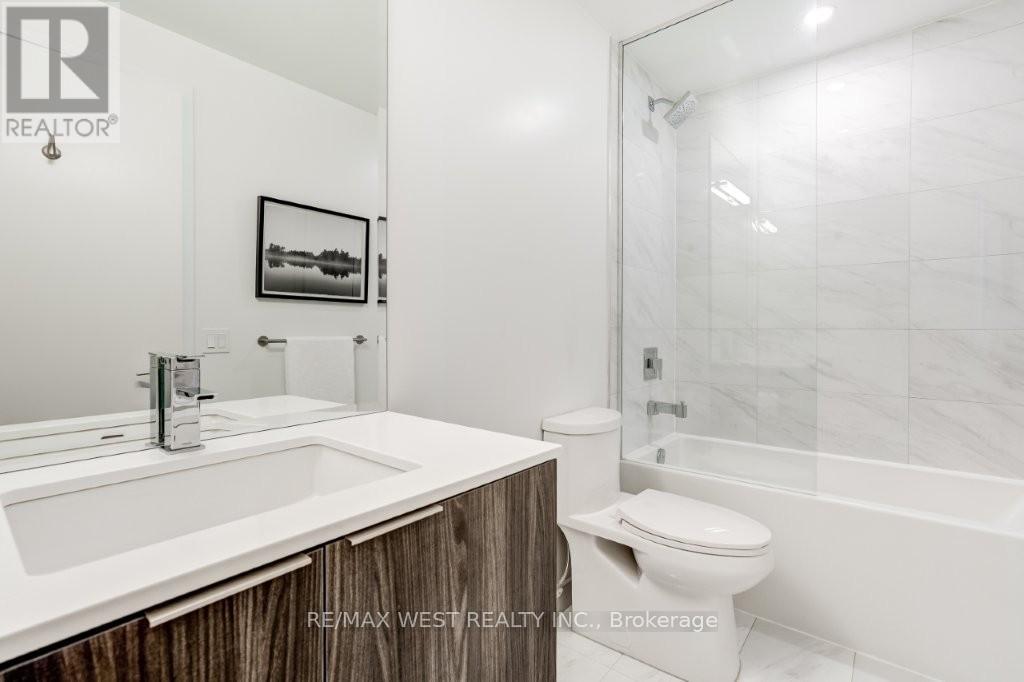 1006 - 15 Queens Quay E, Toronto, Ontario  M5E 0C5 - Photo 21 - C13215816