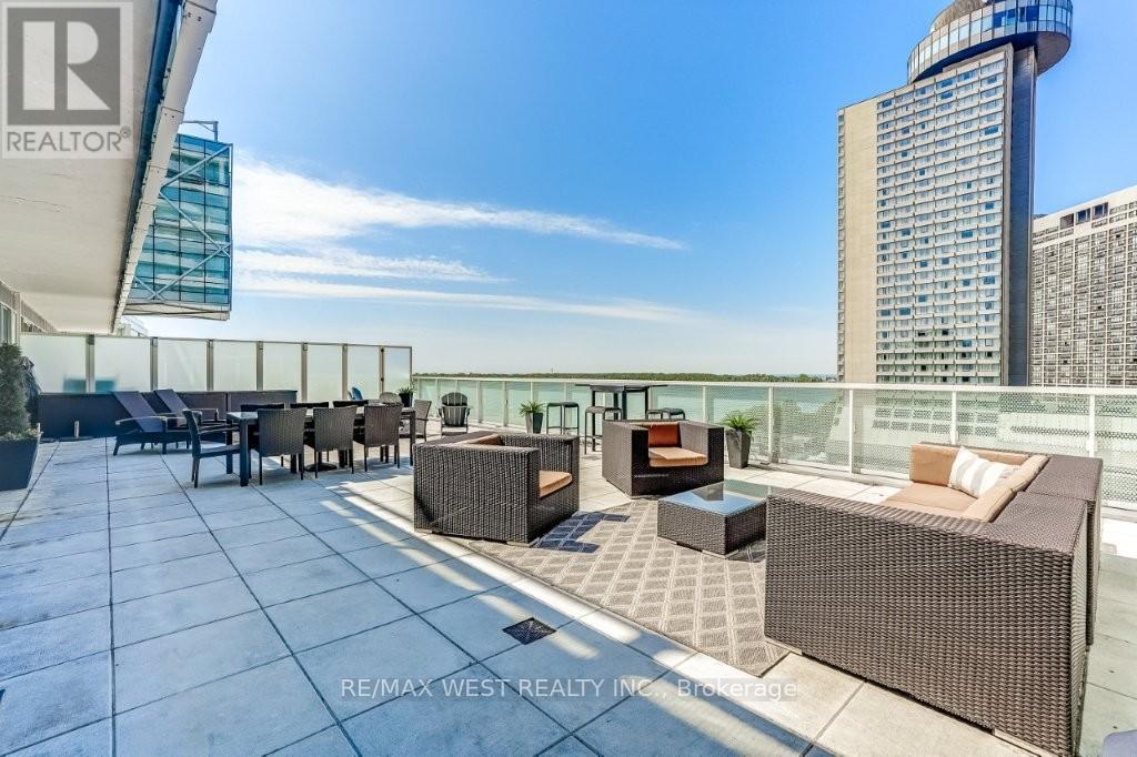 1006 - 15 Queens Quay E, Toronto, Ontario  M5E 0C5 - Photo 22 - C13215816