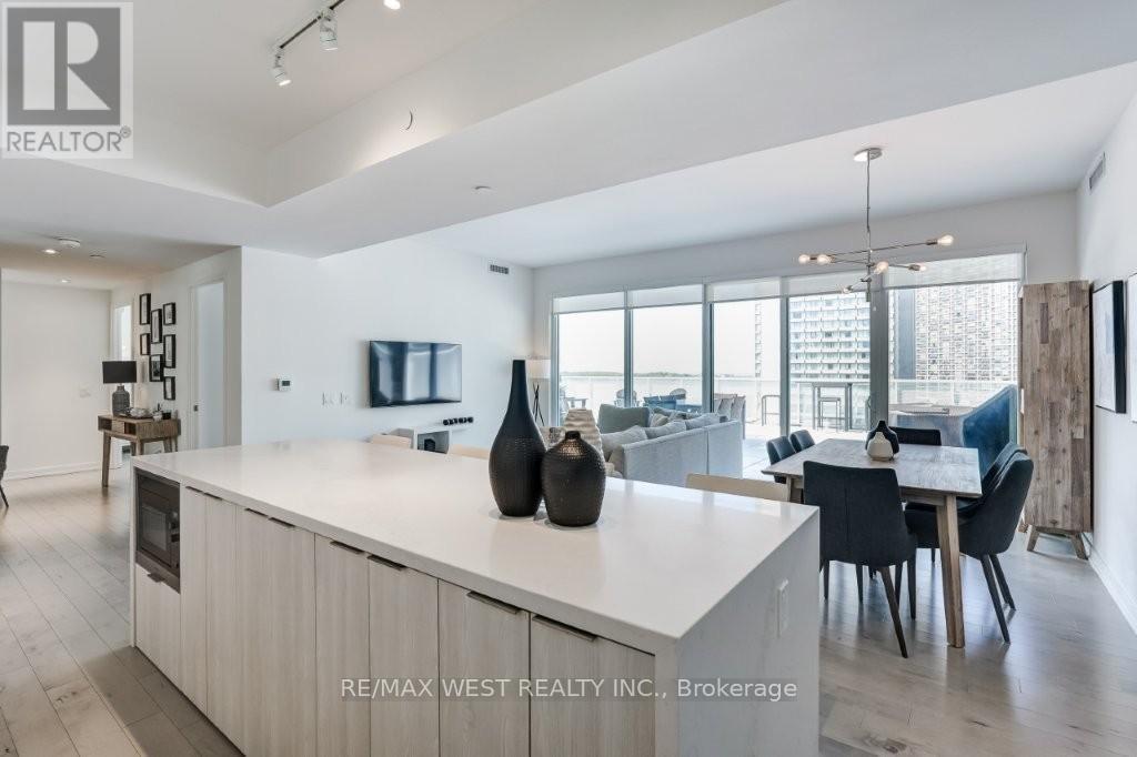 1006 - 15 Queens Quay E, Toronto, Ontario  M5E 0C5 - Photo 9 - C13215816