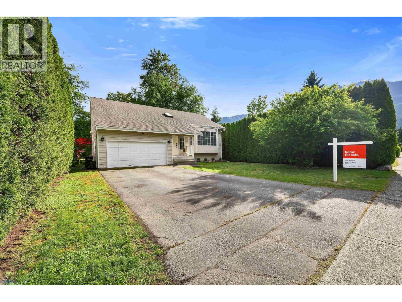 1510 Macdonald Place, Squamish, British Columbia  V0N 1H0 - Photo 17 - R3112992