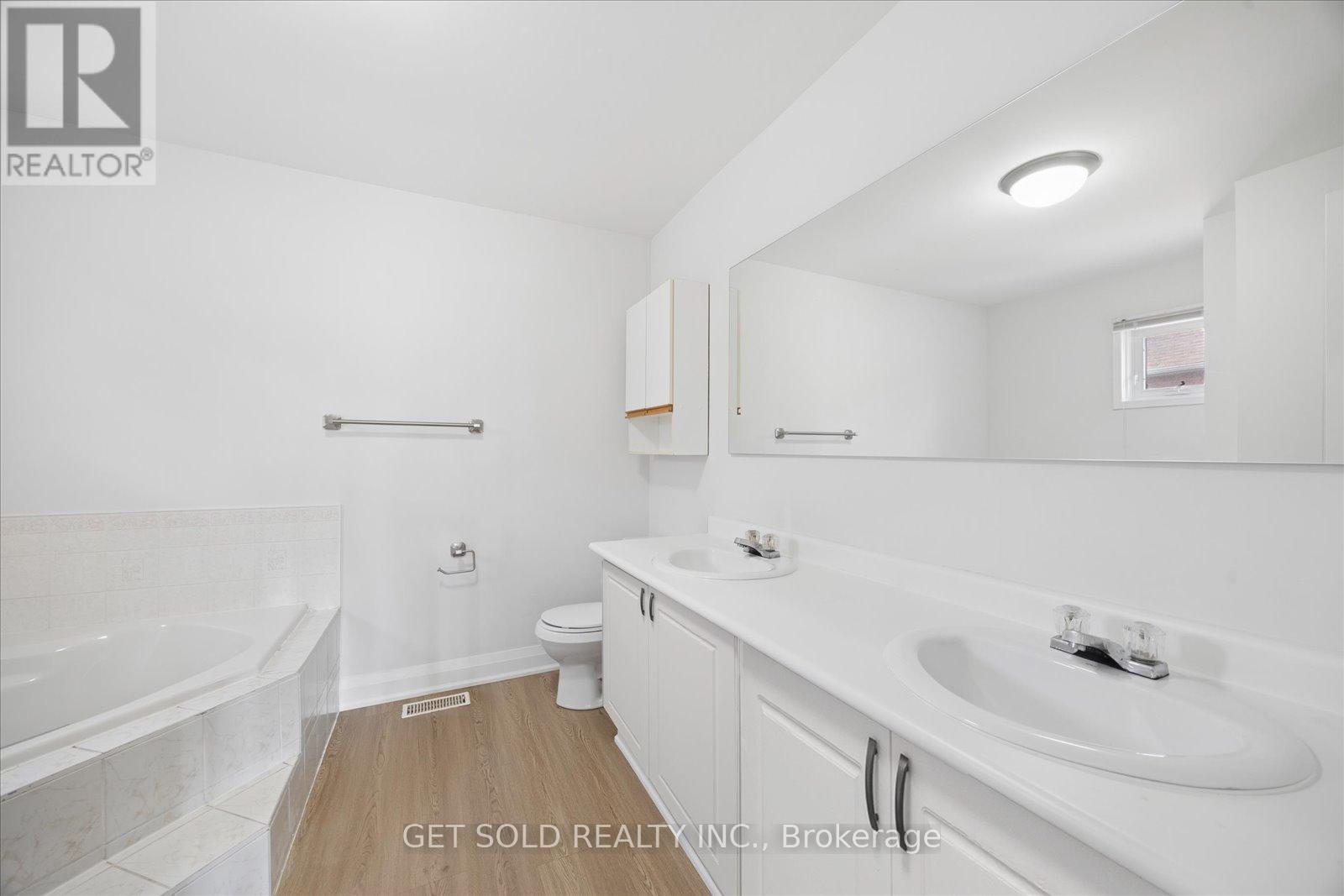 10 Howes Street, Ajax, Ontario  L1T 3V6 - Photo 24 - E13215532
