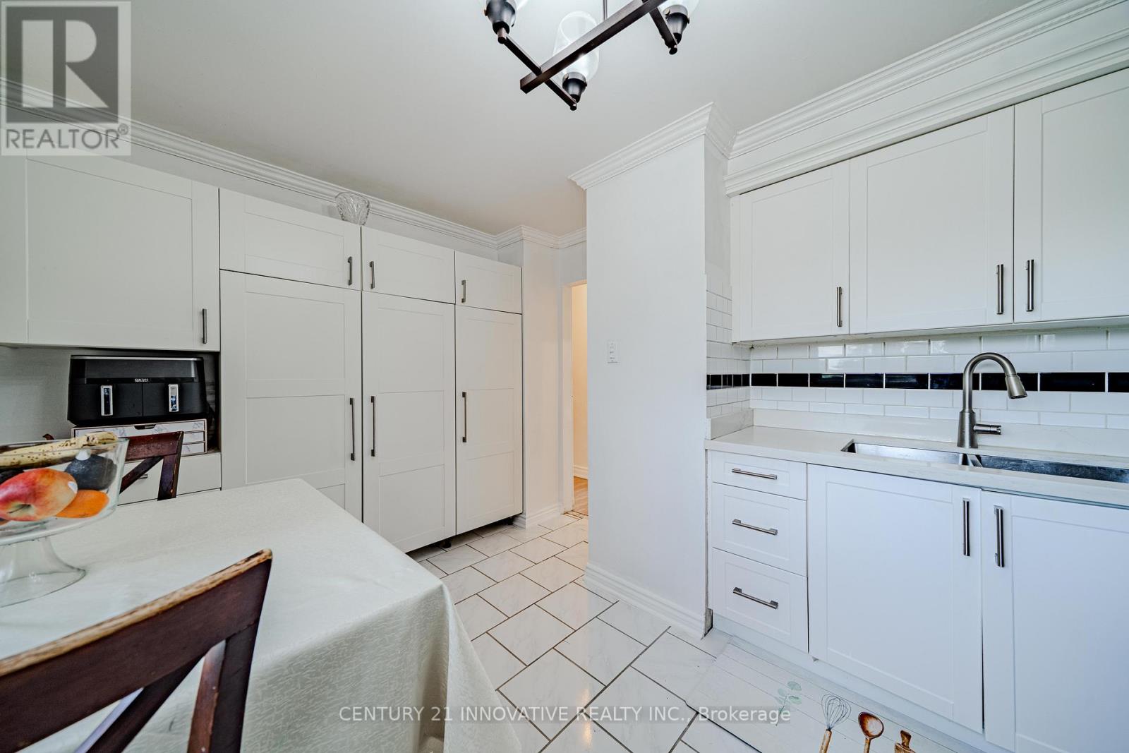 5 Cheatham Place, Toronto, Ontario  M1B 1C1 - Photo 13 - E13215534