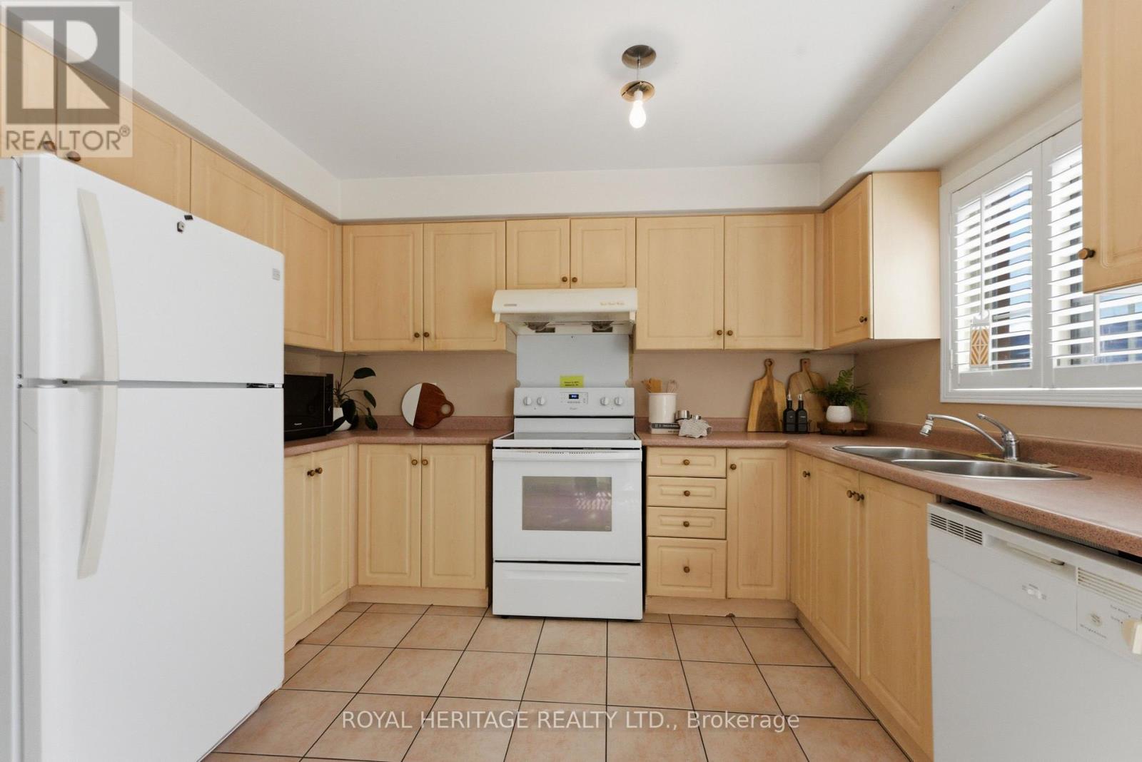 64 - 2758 Eglinton Avenue E, Toronto, Ontario  M1J 3P3 - Photo 15 - E13215640