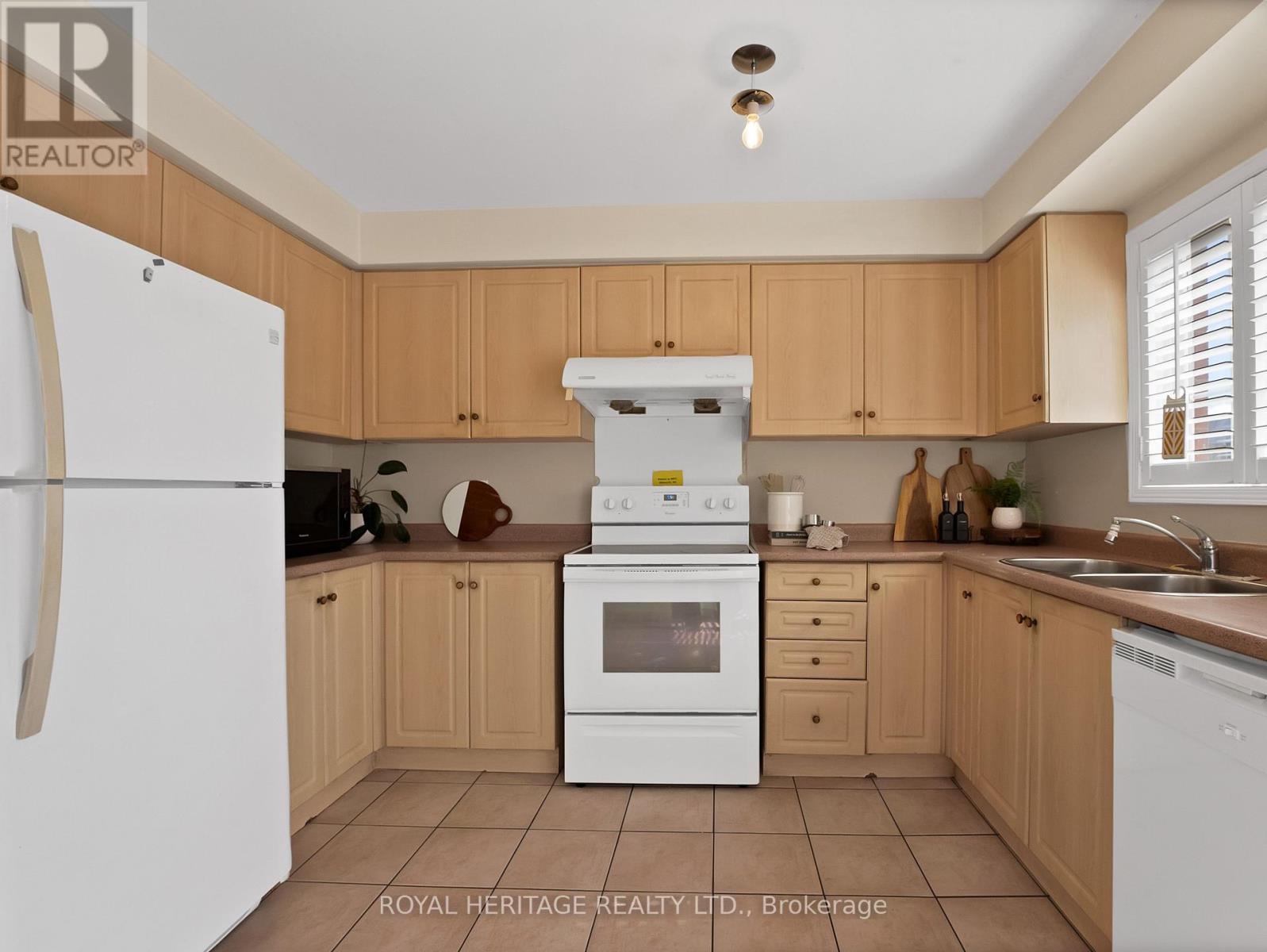 64 - 2758 Eglinton Avenue E, Toronto, Ontario  M1J 3P3 - Photo 16 - E13215640