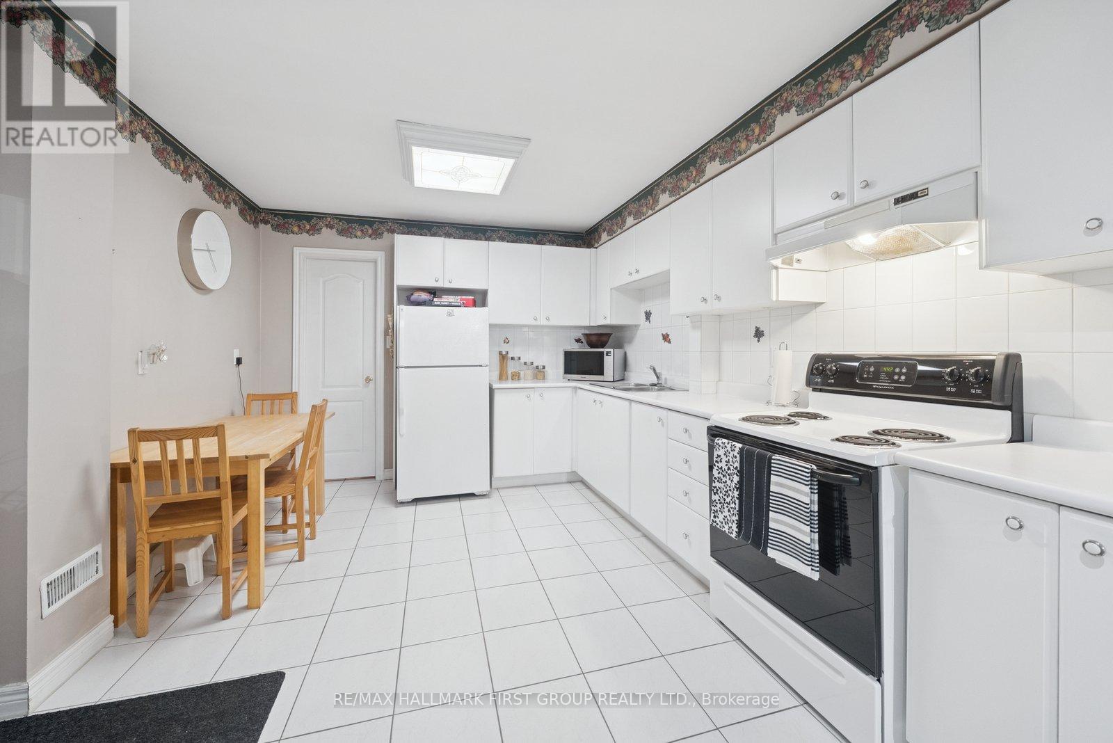1779 Woodview Avenue, Pickering, Ontario  L1V 1L3 - Photo 18 - E13215732