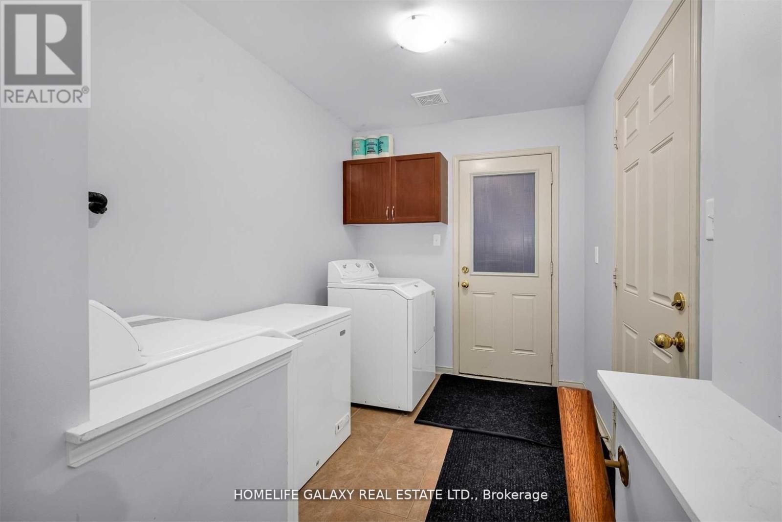 Bsmnt - 19 Warburton Drive, Ajax, Ontario  L1T 0K6 - Photo 4 - E13215850