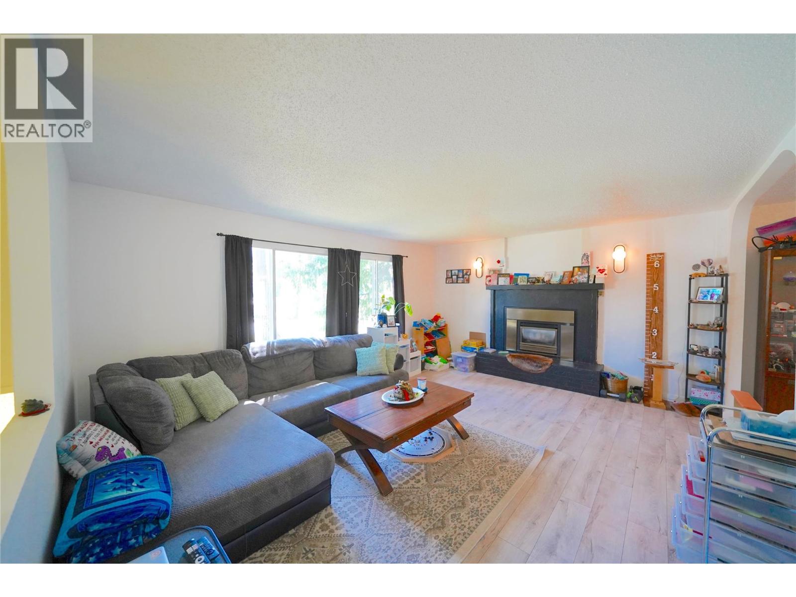 2897 Highway 3a, Nelson, British Columbia  V1L 6M1 - Photo 5 - 10385662