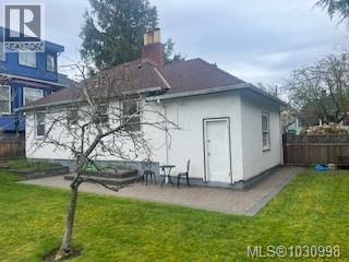146 Medana St, Victoria, British Columbia  V8V 2H5 - Photo 10 - 1030998