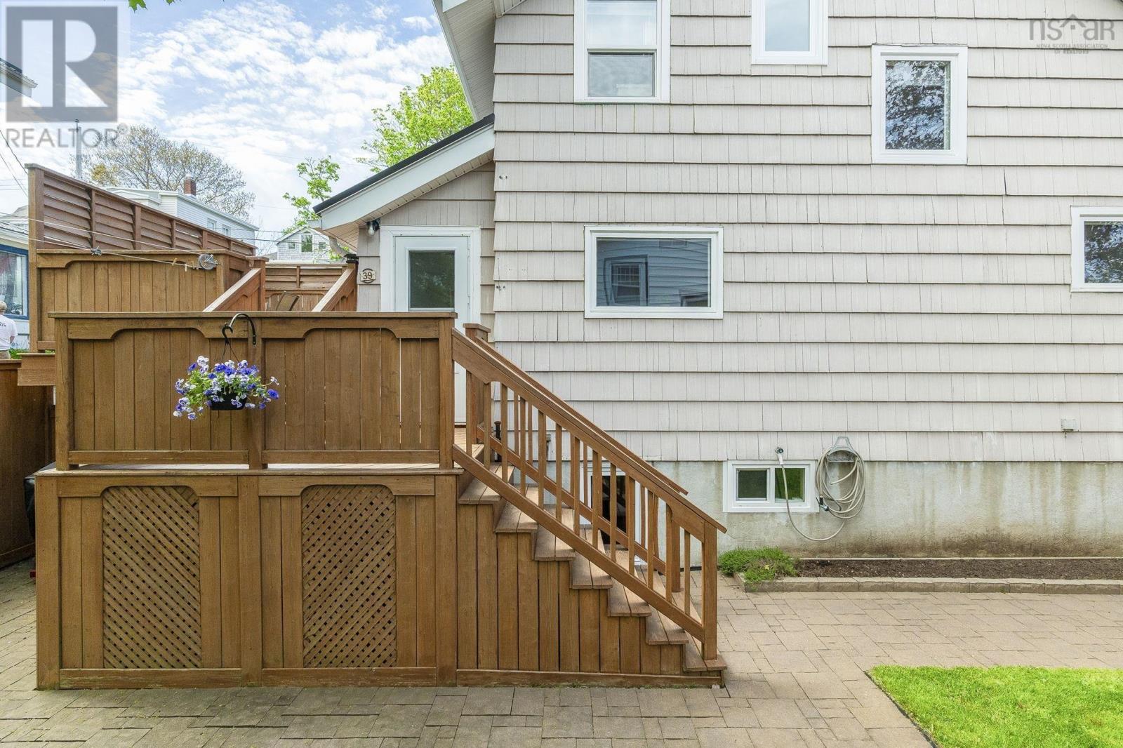 39 Maple Street, Dartmouth, Nova Scotia  B3A 1X9 - Photo 33 - 202612273