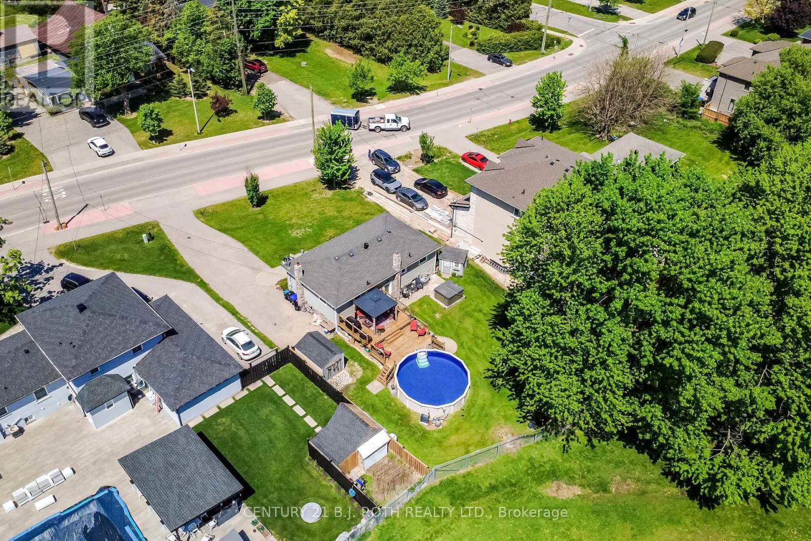 671 Simcoe Road, Bradford West Gwillimbury, Ontario  L3Z 4B4 - Photo 4 - N13215610