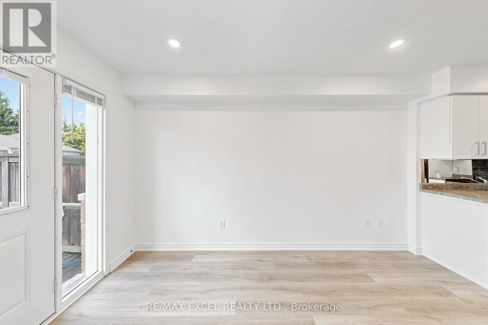 28 - 2285 Bur Oak Avenue, Markham, Ontario  L6E 0B9 - Photo 8 - N13215622