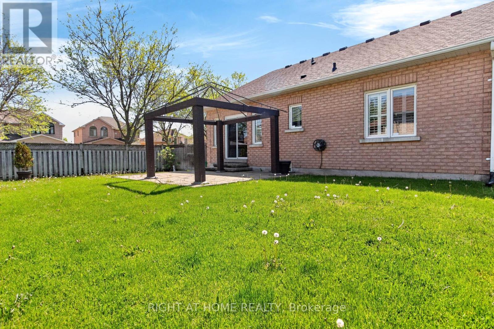 246 Caproni Drive, Vaughan, Ontario  L6A 1X7 - Photo 34 - N13215690