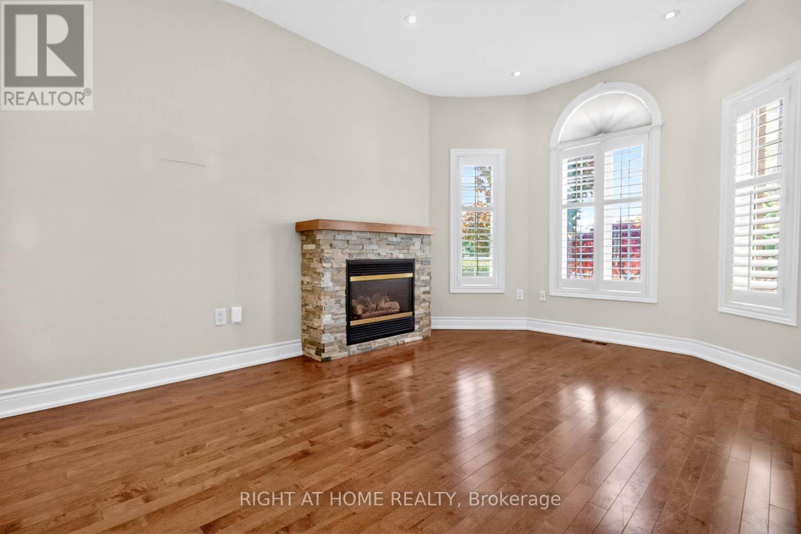 246 Caproni Drive, Vaughan, Ontario  L6A 1X7 - Photo 6 - N13215690