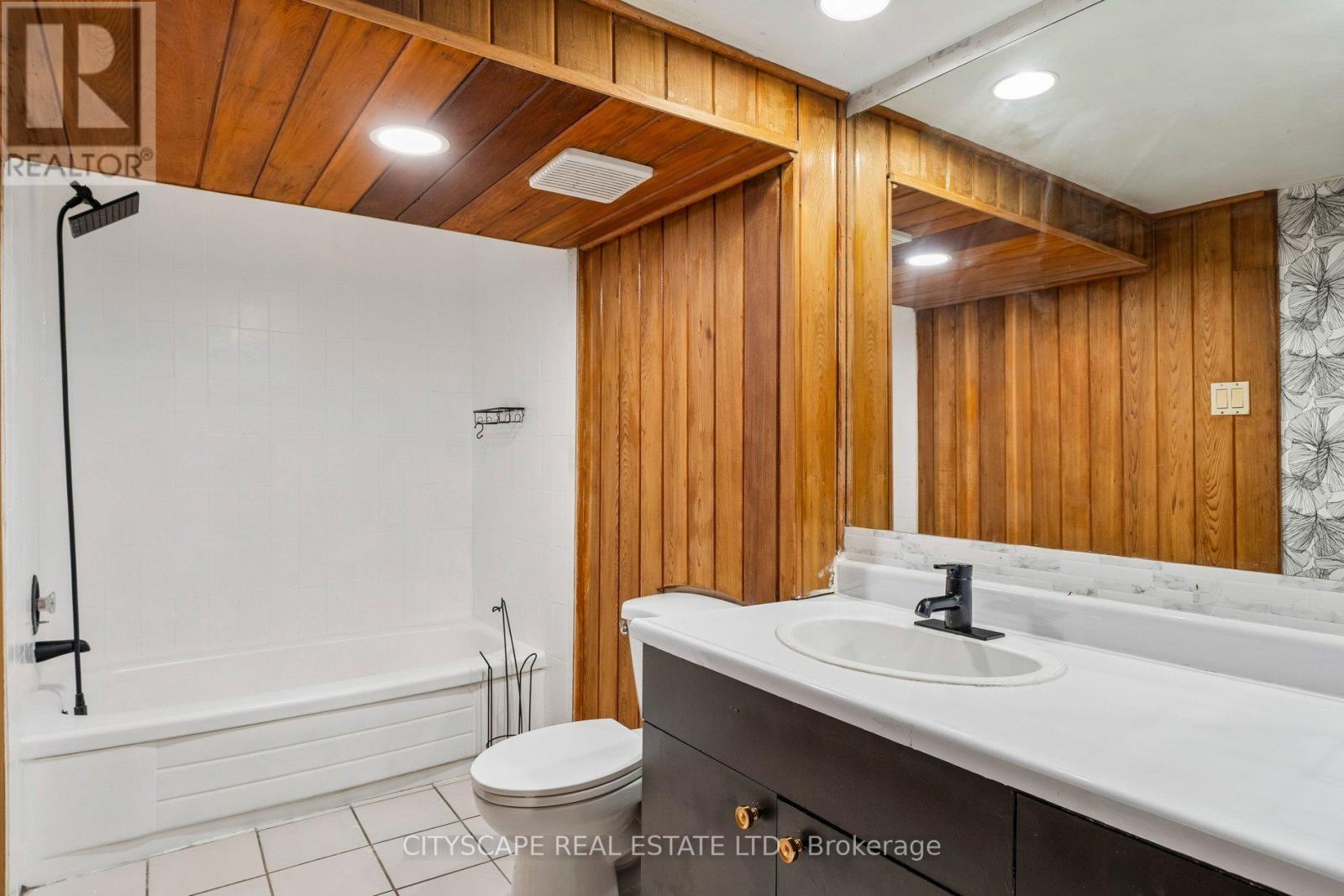 4356 Wakefield Crescent, Mississauga, Ontario  L5C 4N2 - Photo 41 - W13214266