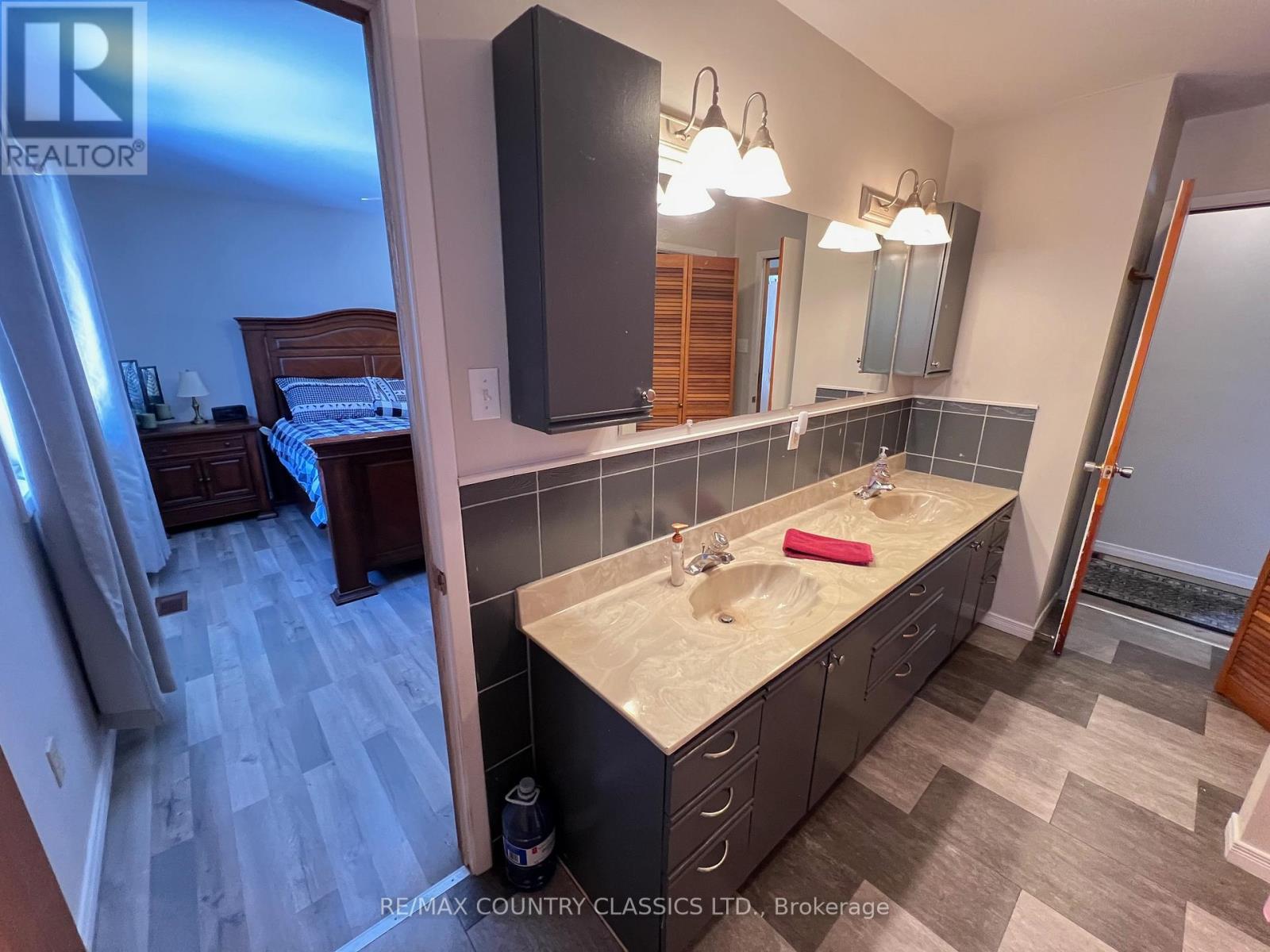 33109 Hwy 62 North, Hastings Highlands, Ontario  K0L 2S0 - Photo 21 - X12819450