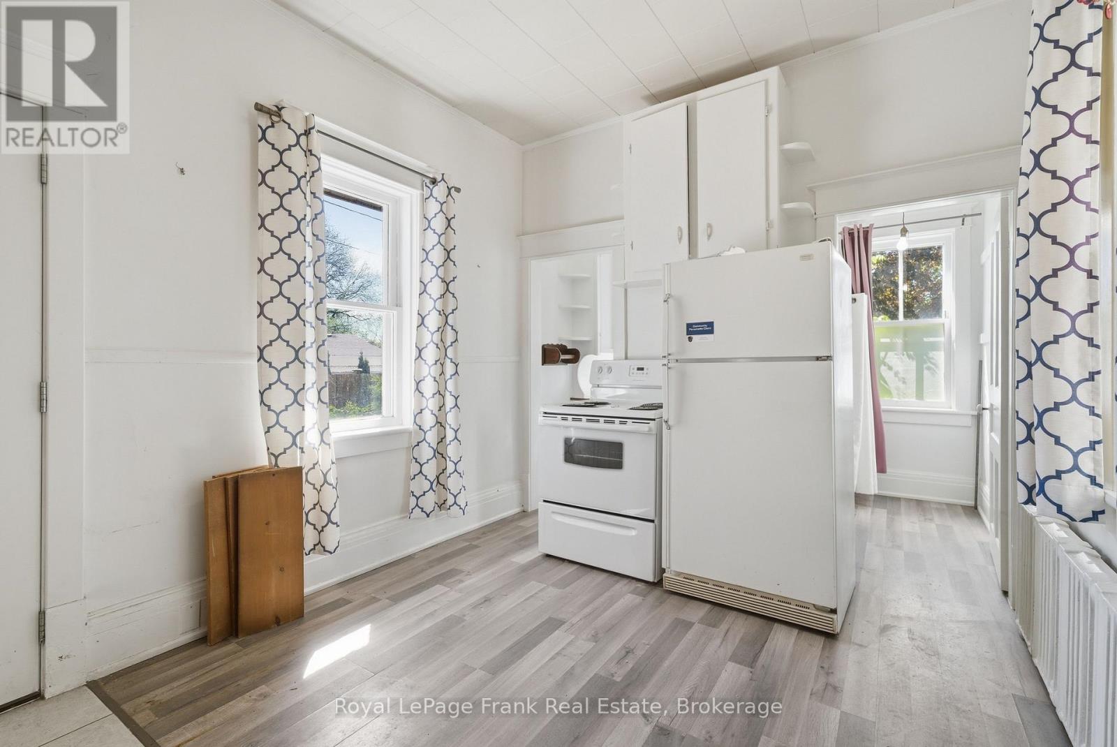 279 Kent Street W, Kawartha Lakes, Ontario  K9V 2Z8 - Photo 13 - X13164360
