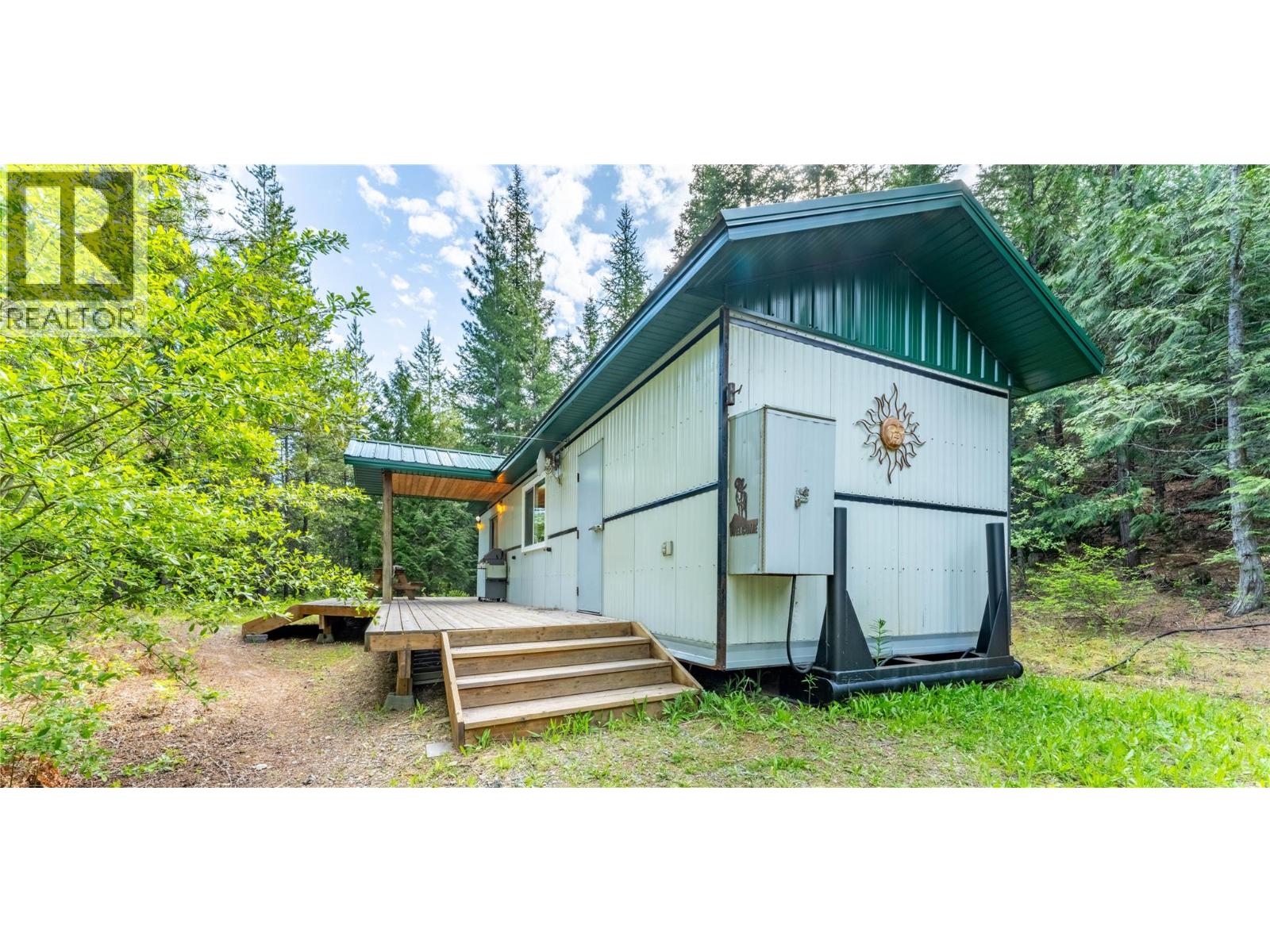 550 Macleod Street, Kitchener, British Columbia  V0B 2W2 - Photo 10 - 10389308