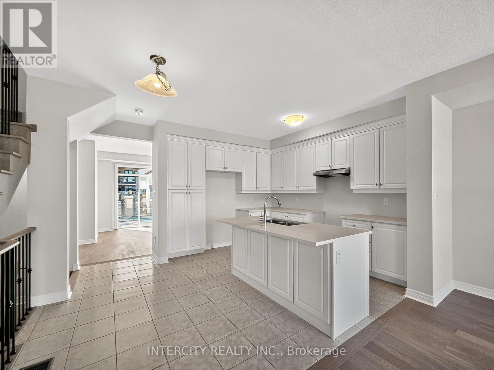 100 Grassbank Road, Brampton, Ontario  L6R 4E7 - Photo 16 - W13215686