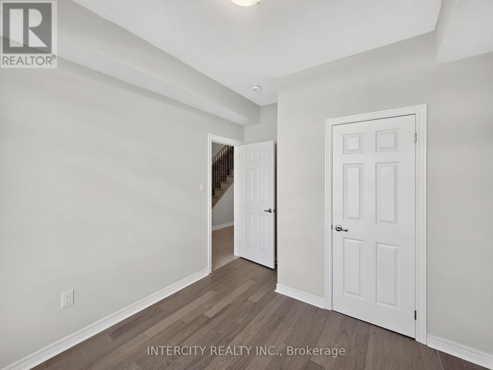 100 Grassbank Road, Brampton, Ontario  L6R 4E7 - Photo 4 - W13215686