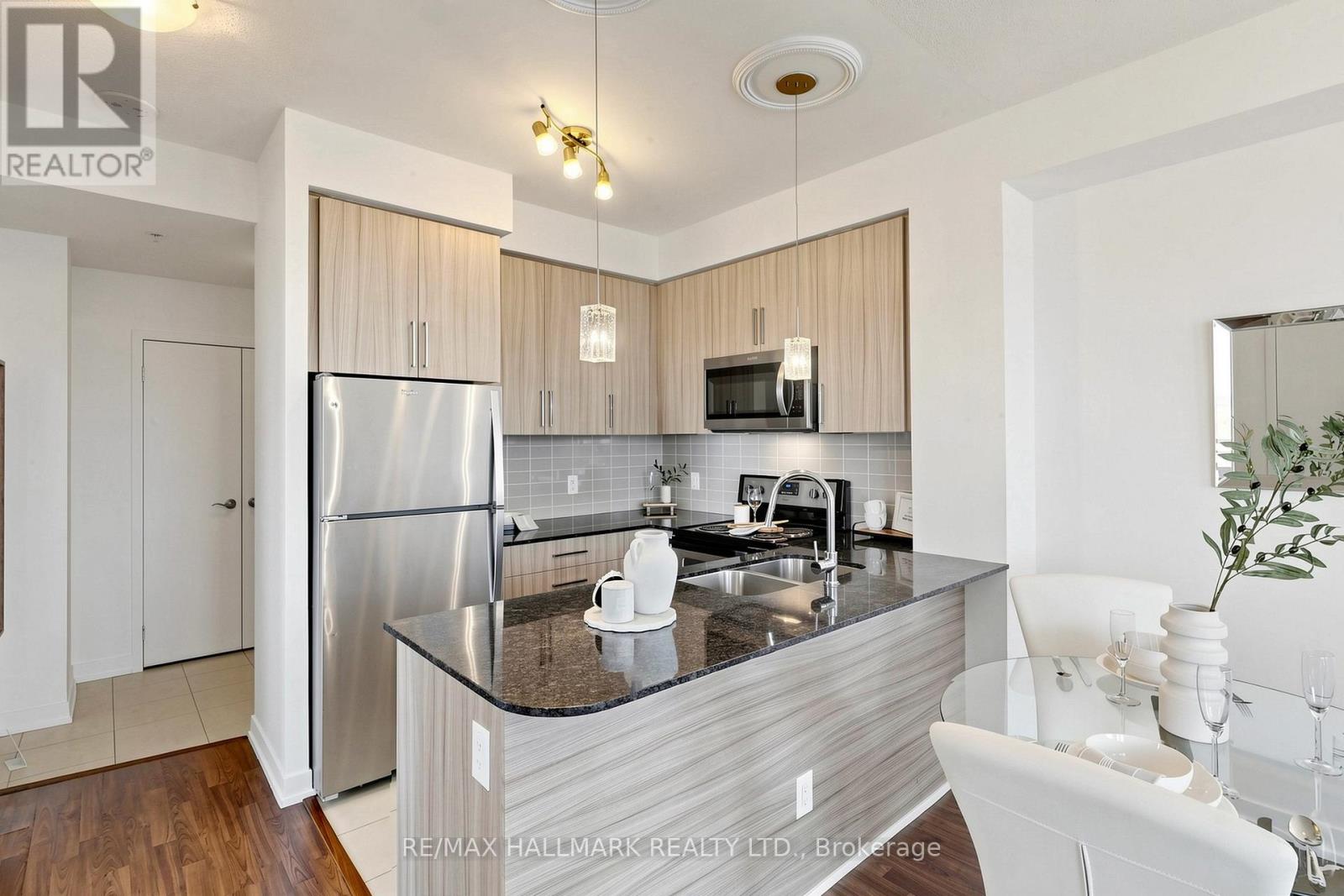 1207 - 840 Queens Plate Drive, Toronto, Ontario  M9W 0E7 - Photo 7 - W13215764