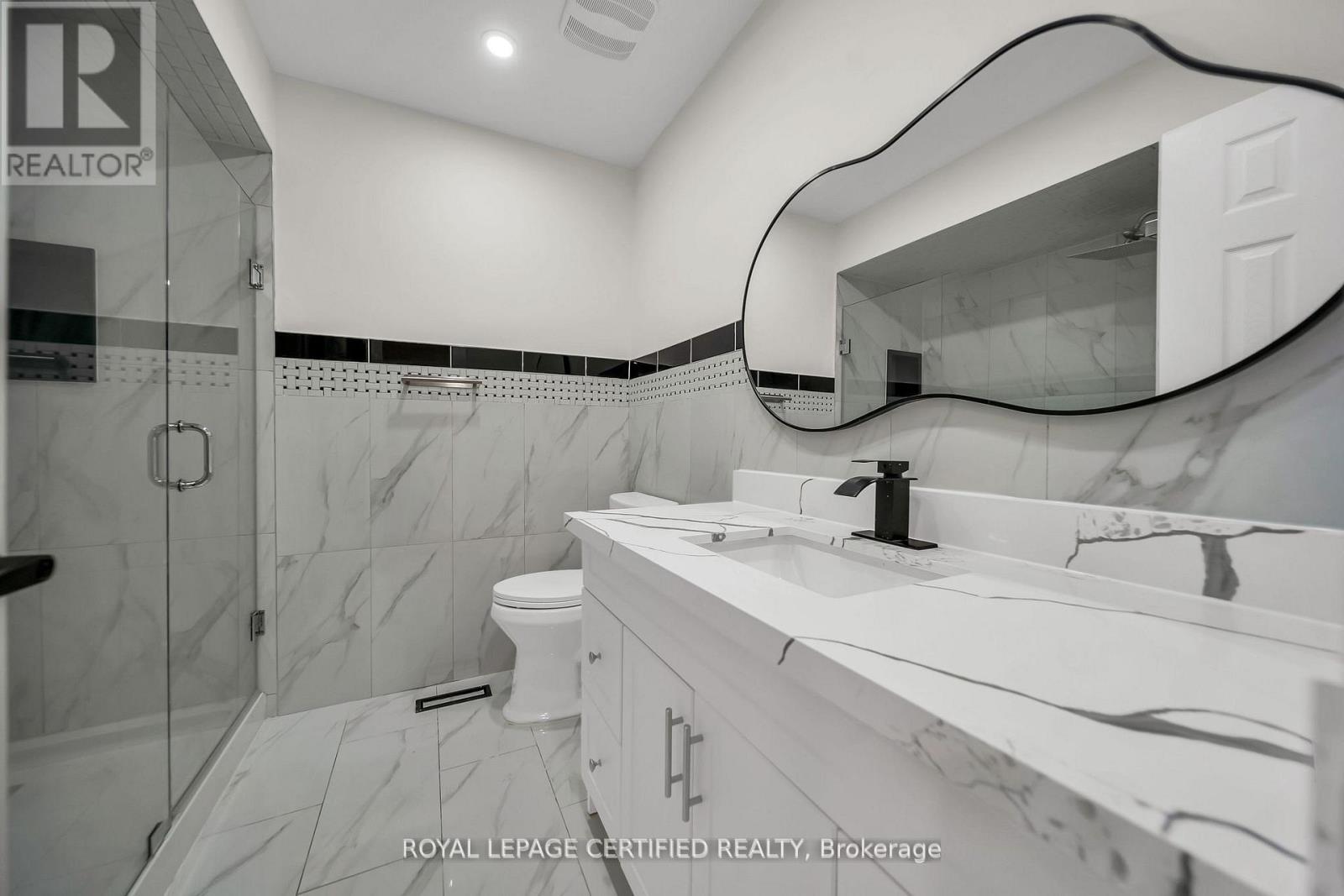 6062 Prairie Circle, Mississauga, Ontario  L5N 5C5 - Photo 27 - W13215794