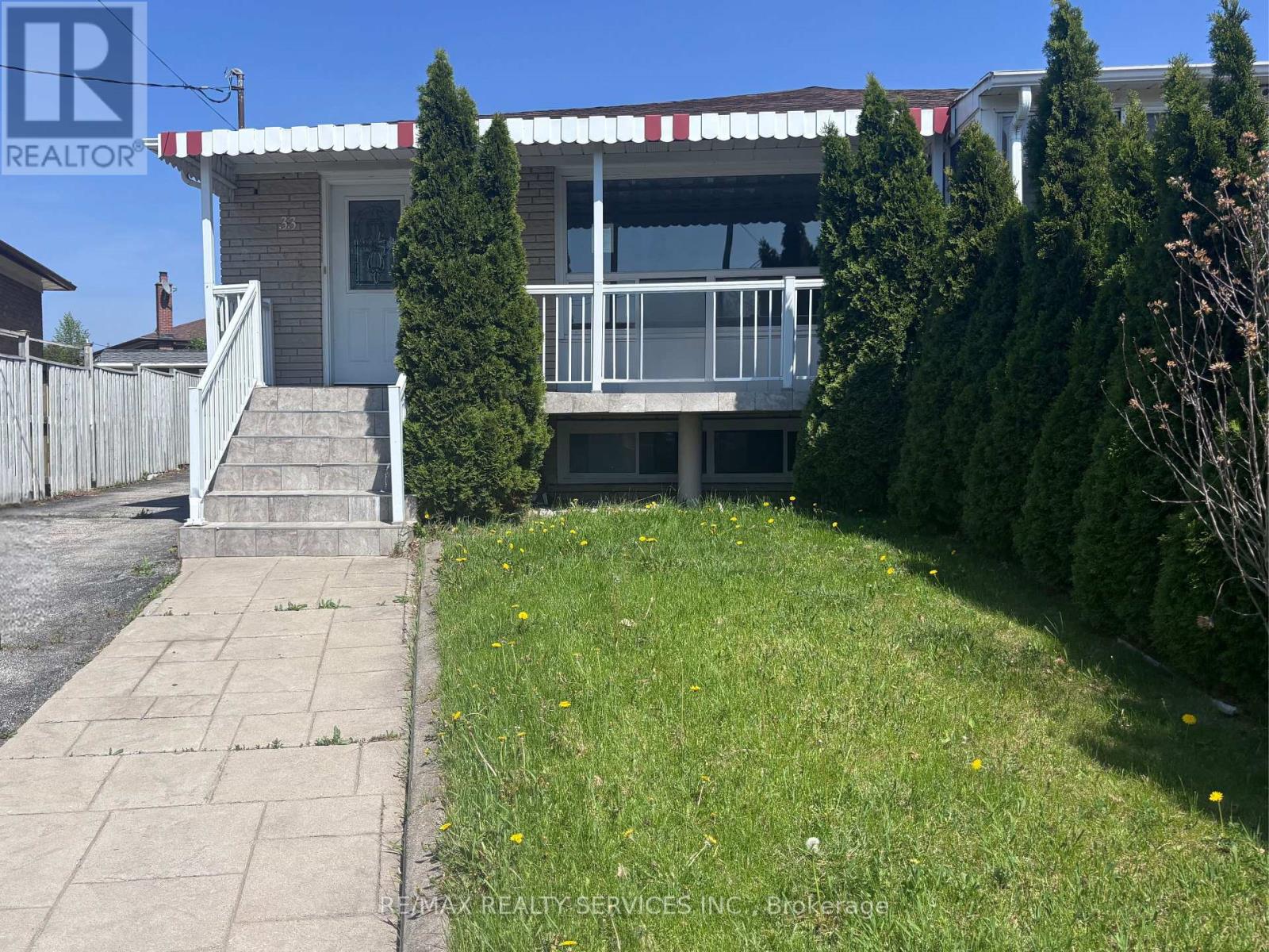 33 Bimini Crescent, Toronto, Ontario  M3N 1S1 - Photo 2 - W13215810