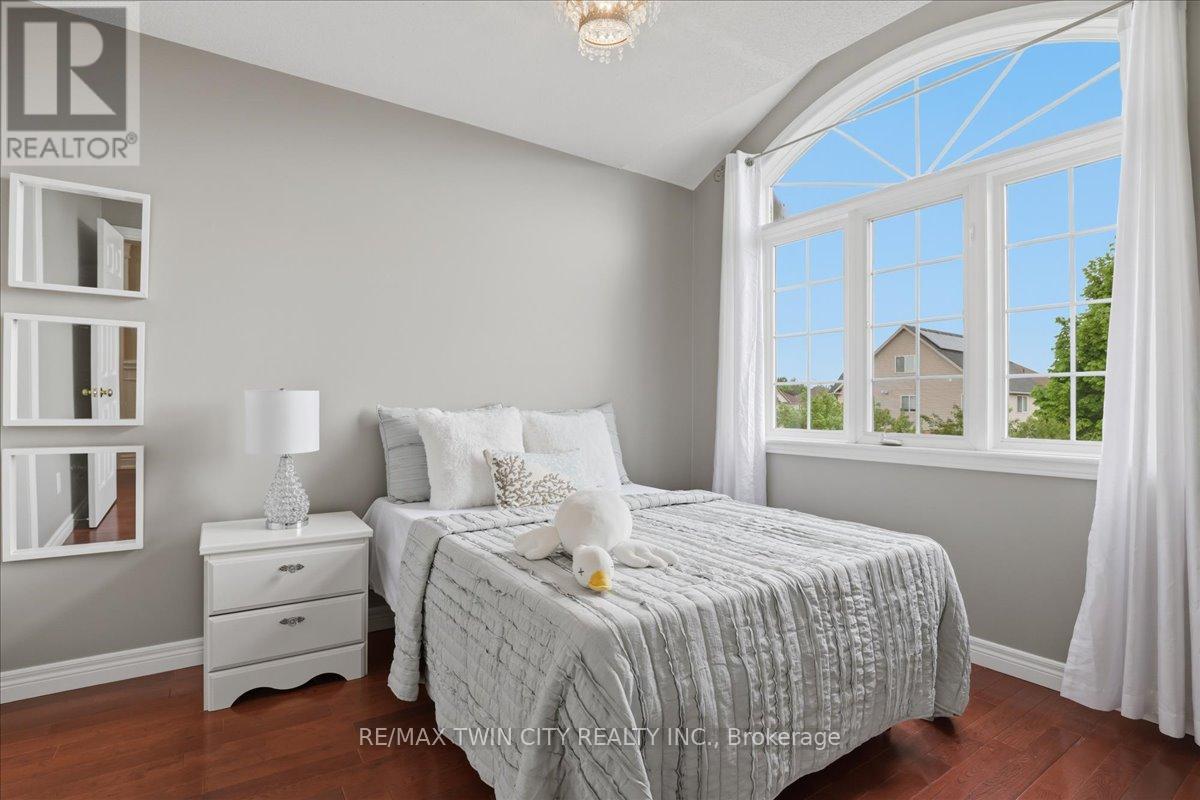151 Decaro Crescent, Cambridge, Ontario  N3C 4M4 - Photo 26 - X13215702