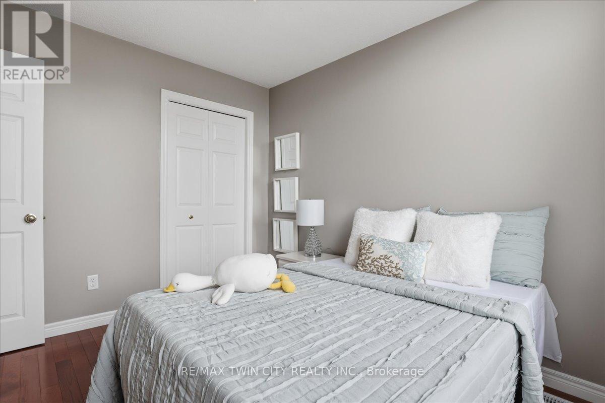 151 Decaro Crescent, Cambridge, Ontario  N3C 4M4 - Photo 27 - X13215702