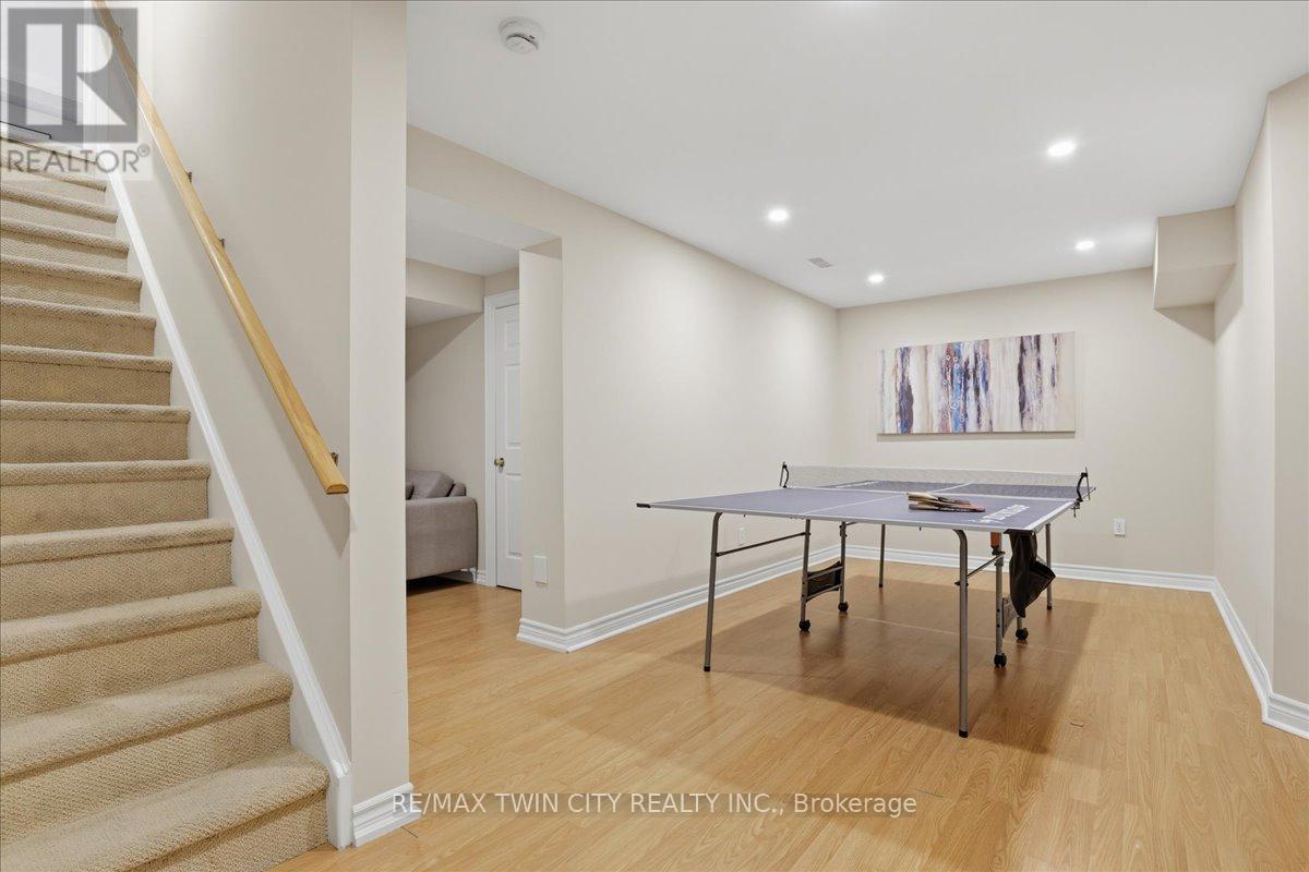 151 Decaro Crescent, Cambridge, Ontario  N3C 4M4 - Photo 35 - X13215702