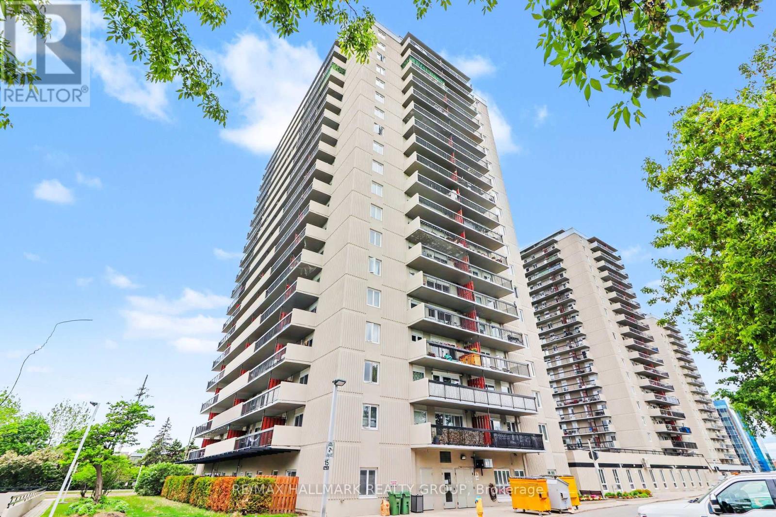 907 - 158c Mcarthur Avenue, Ottawa, Ontario K1L 8E7 - Photo 2 - X13215952