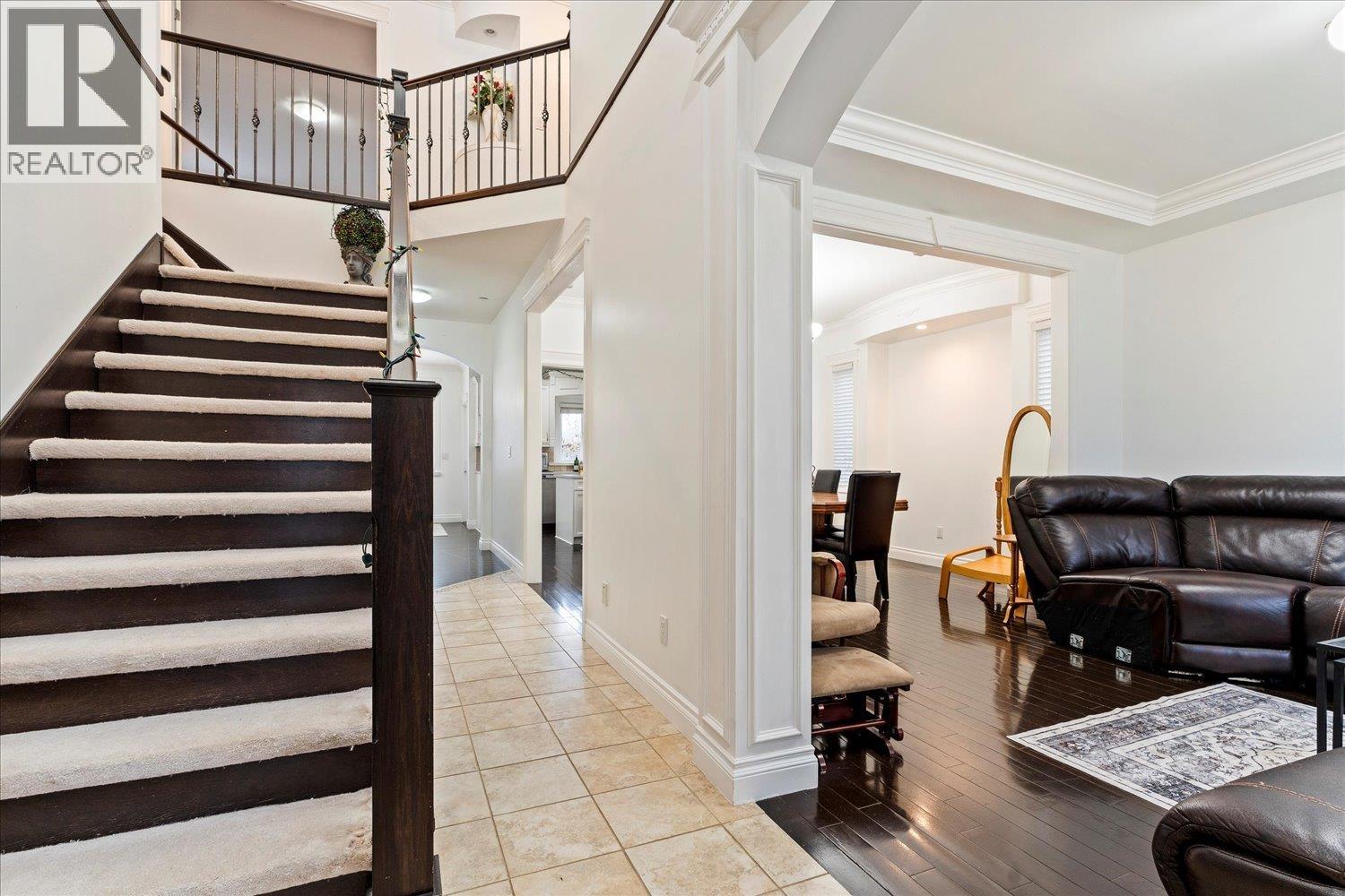 24680 103a Avenue, Maple Ridge, British Columbia  V2W 0B1 - Photo 4 - R3129728