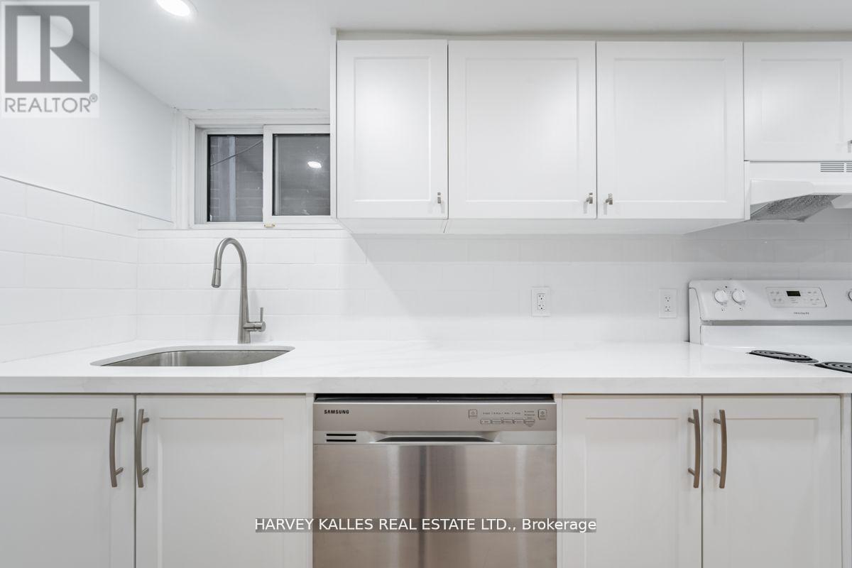 Bsmt - 44 Browning Avenue, Toronto, Ontario  M4K 1V7 - Photo 16 - E13215962