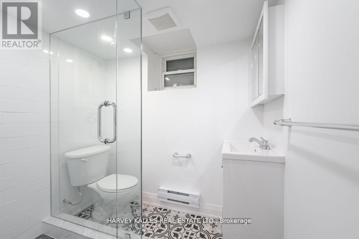 Bsmt - 44 Browning Avenue, Toronto, Ontario  M4K 1V7 - Photo 20 - E13215962