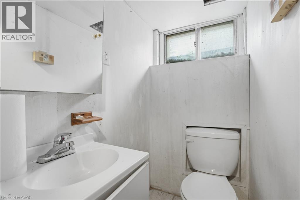609 Guelph Street, Kitchener, Ontario  N2H 5Y5 - Photo 21 - 40828313