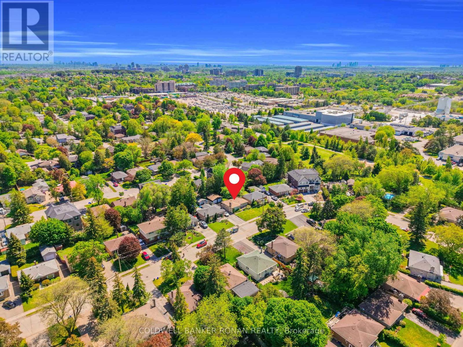 48 Cartier Crescent, Richmond Hill, Ontario  L4C 2N2 - Photo 6 - N13215150