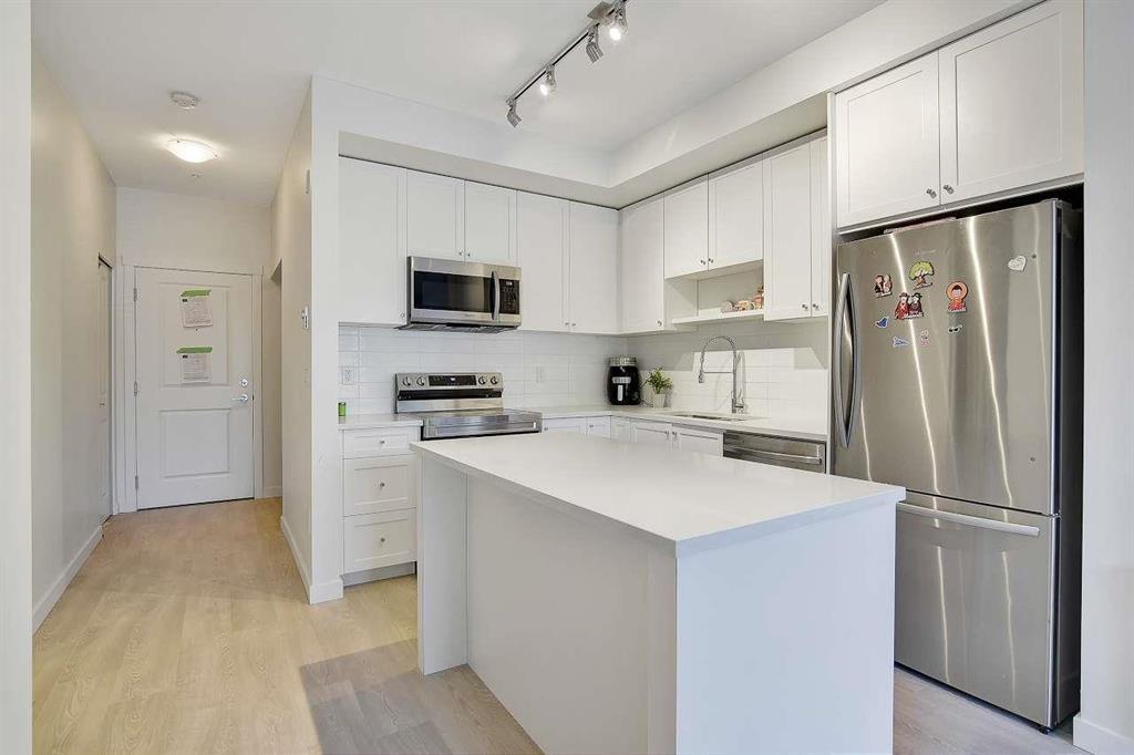 206 13623 81a Avenue, Surrey, British Columbia  V3W 3N7 - Photo 5 - R3128538