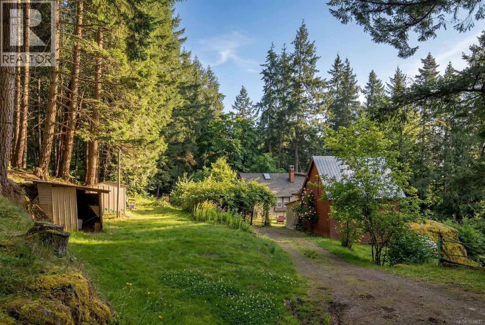 1183 Hillgrove Rd, North Saanich, British Columbia  V8L 5R8 - Photo 1 - 1038677