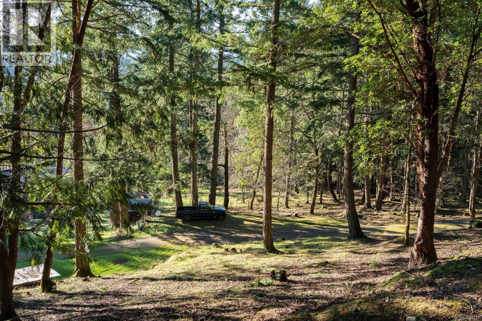 1183 Hillgrove Rd, North Saanich, British Columbia  V8L 5R8 - Photo 10 - 1038677