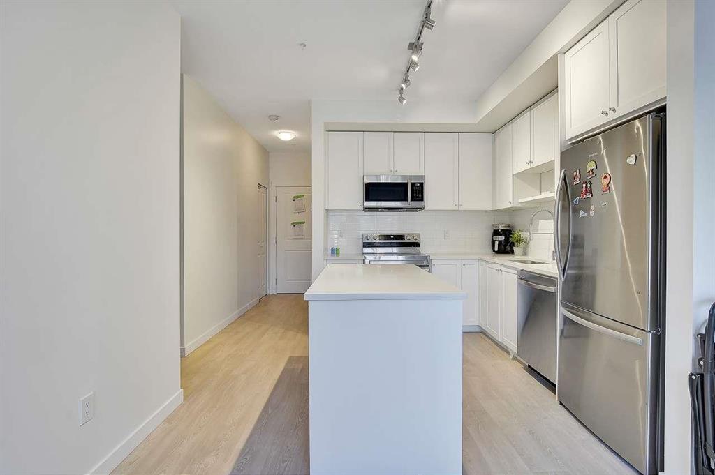 206 13623 81a Avenue, Surrey, British Columbia  V3W 3N7 - Photo 6 - R3128538