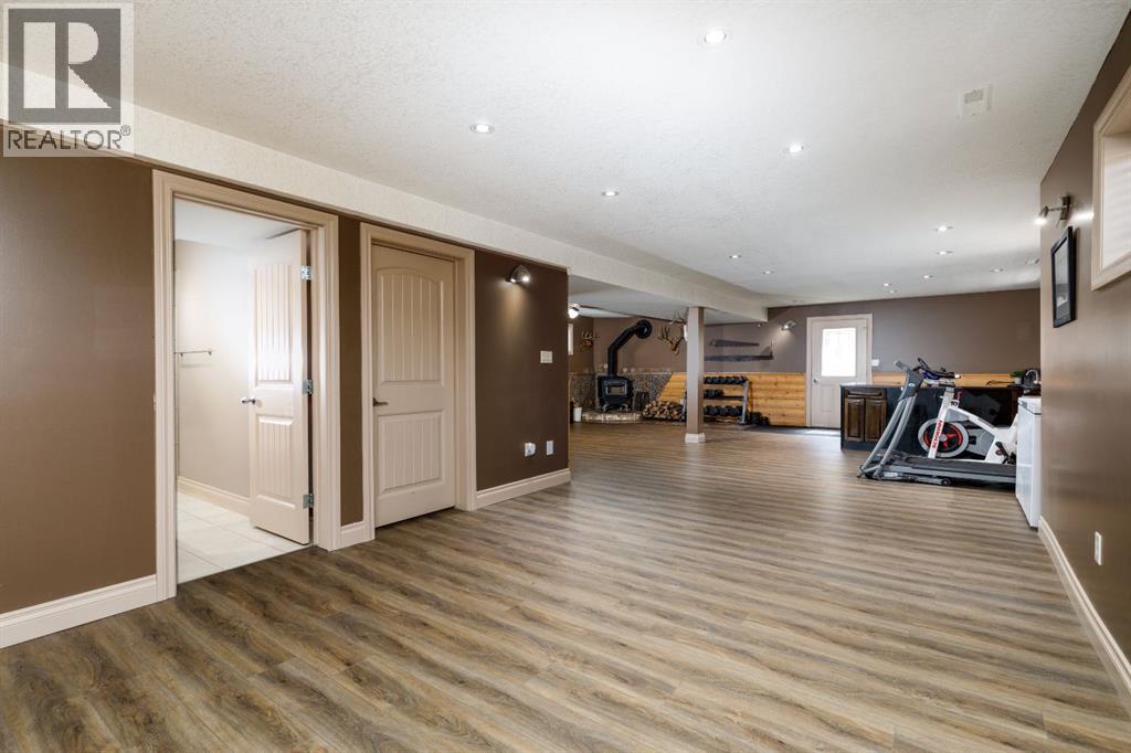 1805 27 Avenue, Delburne, Alberta  T0M 0v0 - Photo 16 - A2315635