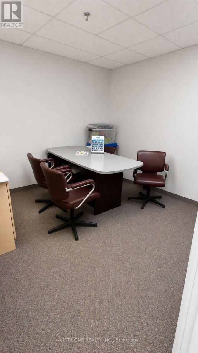 8 - 56 Pennsylvania Avenue, Vaughan, Ontario  L4K 3V9 - Photo 6 - N13215934