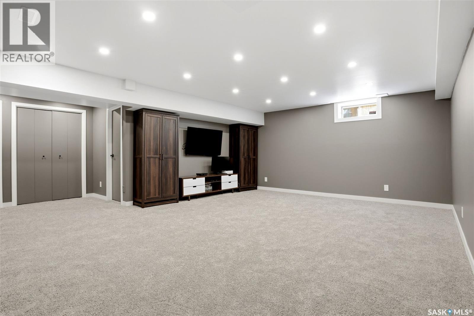 10 Louise Crescent, Regina, Saskatchewan  S4X 2E2 - Photo 32 - SK037532
