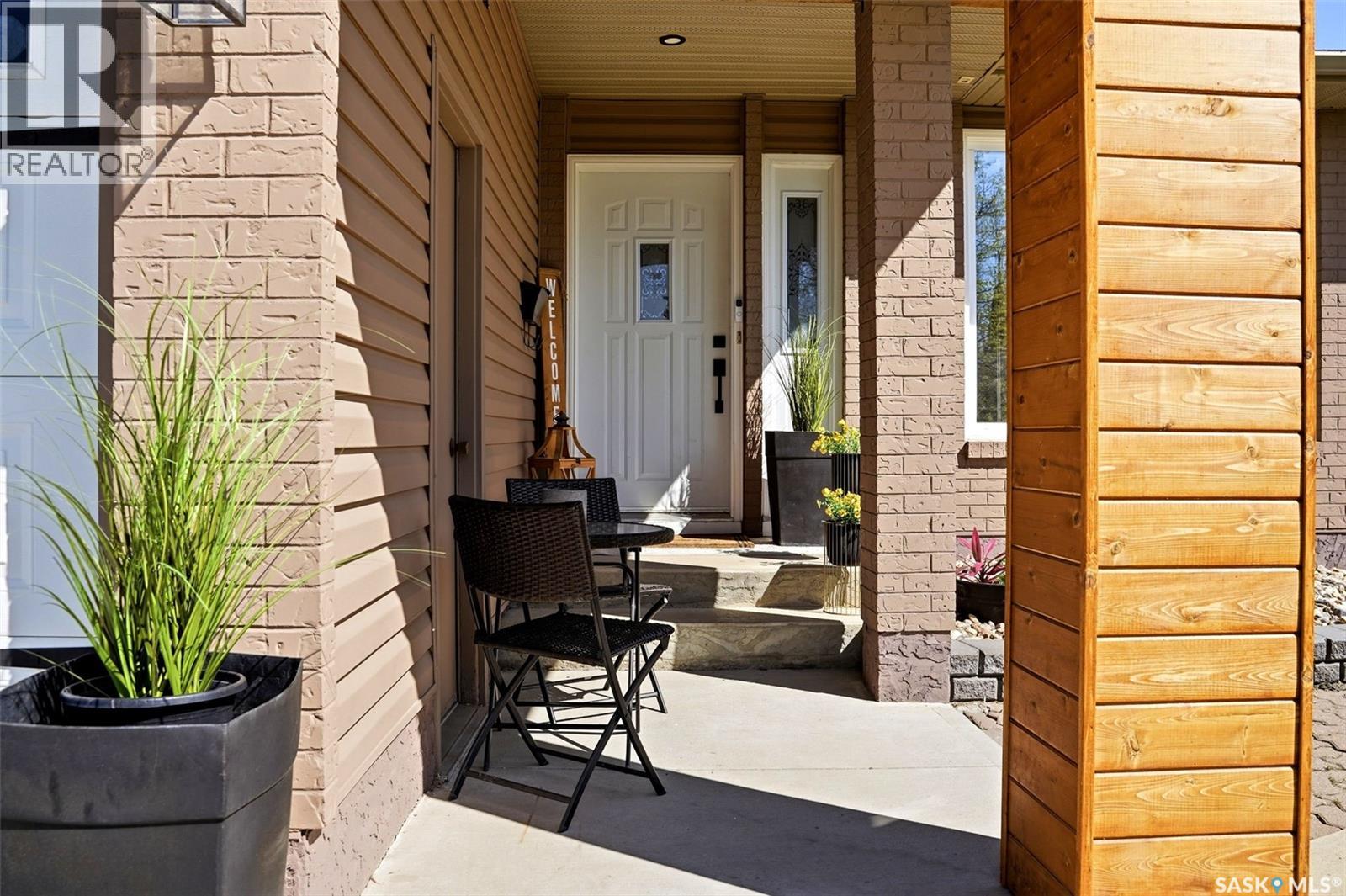 10 Louise Crescent, Regina, Saskatchewan  S4X 2E2 - Photo 3 - SK037532