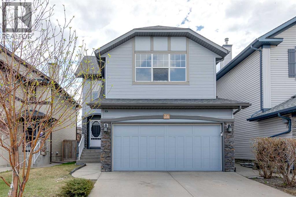 35 New Brighton Manor SE, Calgary, Alberta  T2Z 4G8 - Photo 1 - A2310731