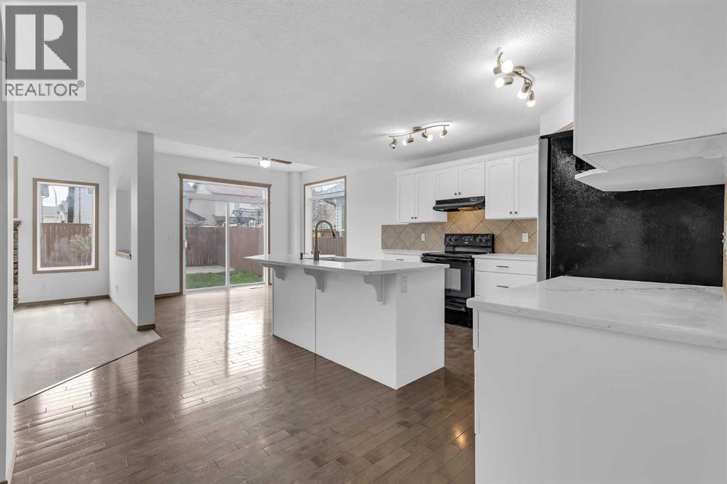 35 New Brighton Manor SE, Calgary, Alberta  T2Z 4G8 - Photo 8 - A2310731