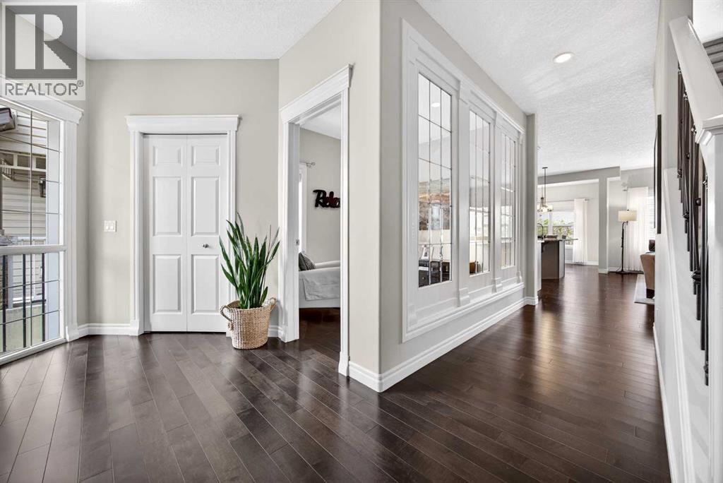 293 Bridleridge View SW, Calgary, Alberta  T2Y 0E6 - Photo 4 - A2315590