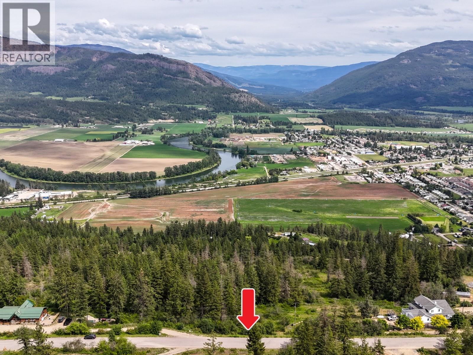 121 Twin Lakes Road, Enderby, British Columbia
