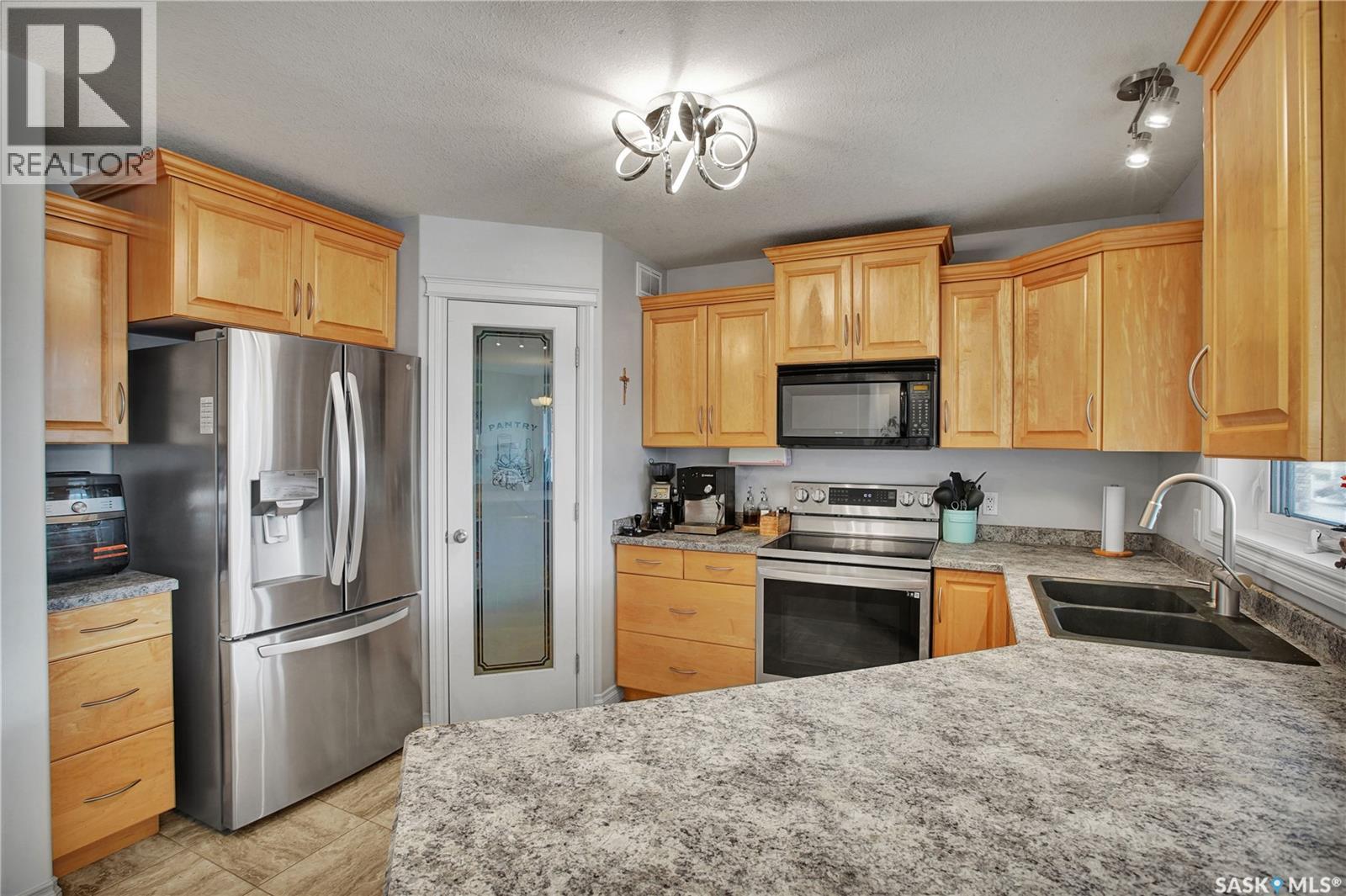 201 Brookside Court, Warman, Saskatchewan  S0K 0A1 - Photo 11 - SK034853